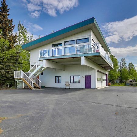 Spacious Family Home With Deck And Million-Dollar View Anchorage Exterior photo